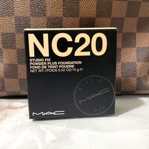 MAC studio fix powder plus foundation